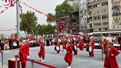 Bandırma'da 23 Nisan Coşkusu