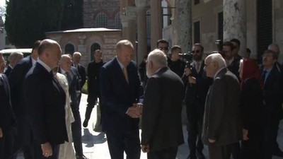 Erdoğan Topkapı Sarayı’nda Hırka-i Saadet Dairesi’ni ziyaret etti