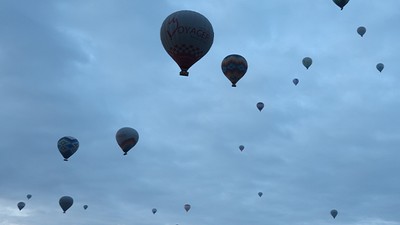 Kapadokya'da Sıcak Hava Balonları Görsel Şölen Sundu