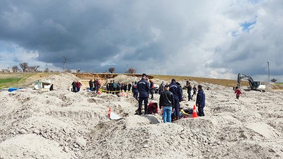 Niğde'de patates deposu çöktü, 2 İşçi Öldü 4 İşçi Yaralandı