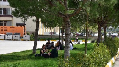 Öğrenciler Güzel Havanın Tadını Çıkardı