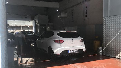 Otomobillerde Bayrama Hazırlandı