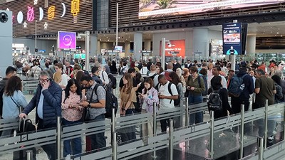 Ramazan Bayramı Öncesi İstanbul Havalimanı'nda Yoğunluk