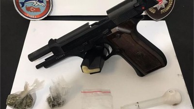 Uyuşturucu Ticareti Yapan Şahıslar Ticari Takside Yakalandı