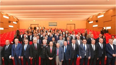Vali Ustaoğlu Muhtarlara Toplantı Düzenledi