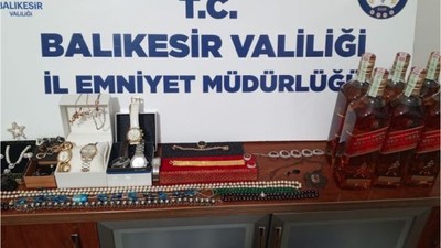 Şüpheli Ziynet Eşyaların Yanında Alkolü de Götürdü!