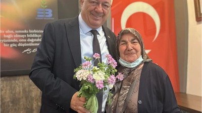 Mehmetalan Köyü'nden Başkan Ertaş'a Sümbüllerle Ziyaret