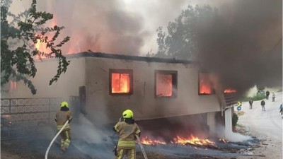 Gönen'de Korkutan Yangın! Alevler Evi Sardı