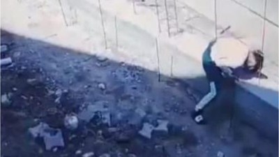Hırsızlar önce kameraya sonra polise yakalandı