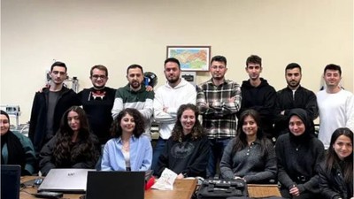 Kepsut'tan Öğrencilerin Eğitimine Destek
