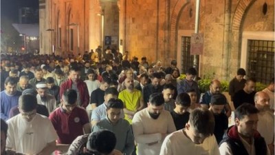 Kadir Gecesi’nde Ulu Camii doldu taştı