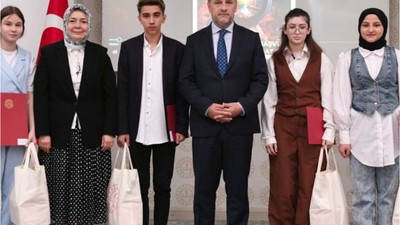 Balıkesir'de Öğrencilerin Gözünden Zamanın Durduğu Anlar