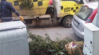 Balıkesir'in Temizlik Ekipleri Çalışmalarını Sürdürdü