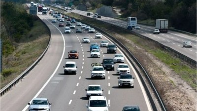 Tatilciler Dönmeye Başladı Trafik Hareketliliği Arttı