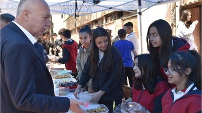Başkan Bahçavan Çocukların Kermesine Katıldı