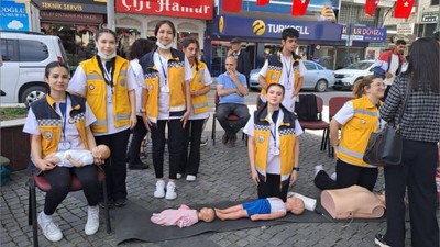 Edremit'te Sağlık Stantları Açıldı