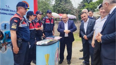 Jandarma Ekipleri Köy Hayrını Fırsata Çevirdi