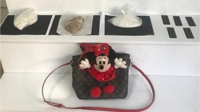 Uyuşturucu Tacirlerini Mickey Mouse Ele Verdi