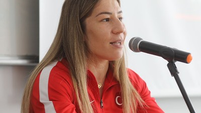 Yasemin Adar Yiğit, Edirne'de Gençlere Başarı Sırlarını Paylaştı
