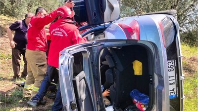 Havran Yolunda Kaza! Araçta Sıkıştı