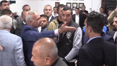 Bandırma Belediye Meclisi'nde Tansiyon Yükseldi: Canlı Yayın Kesildi