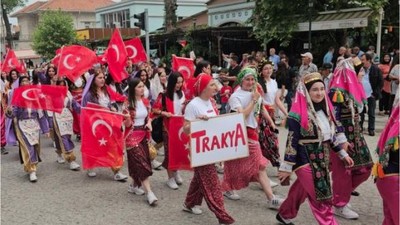 Sındırgı'da Yüzlerce Vatandaş Kortejde Buluştu