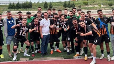 Burhaniye'den Tarihi Başarı: Üst Üste Şampiyonluk