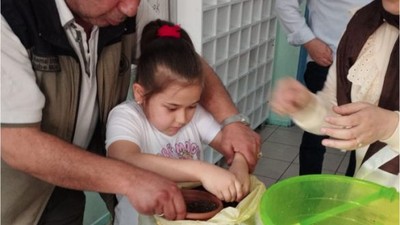 Balıkesir'de Minikler Fidan Dikimiyle Geleceğe Nefes Oluyor