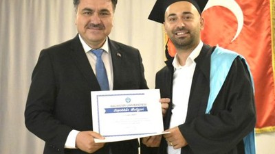 Havran’da Yöresel Kıyafetlerle Dans Mezuniyeti