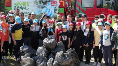 Kazdağları'nda Yarım Saatte 1 Ton Çöp Toplandı