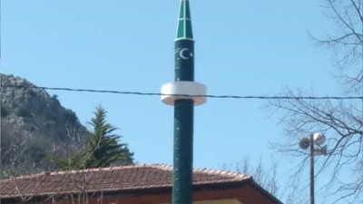 Bu caminin minaresi varilden