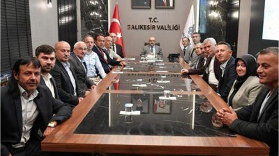 Ustaoğlu: 'Muhtarlar Mahallelerdeki Devletin Eli Koludur'