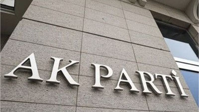 AK Parti 7 İlde İl Başkanları Görevinden Alındı