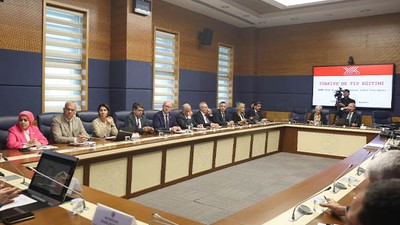 CHP'li Sarı, Balıkesir'deki Tıp Eğitimi Sorunlarını Dile Getirdi