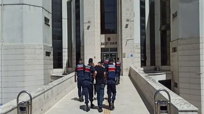 Jandarma Uyuşturucu Tüccarlarını Yakaladı!