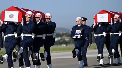 Şehit Olan Pilotlar İçin Tören Düzenlendi