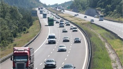 Tatilin Son Gününde Araçlar Kuyruk Oldu