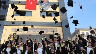 Türkiye'nin İlk Madencilik Lisesi İlk Mezunlarını Verdi