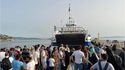 Yoğunluk Erdek İskelesi'ni Doldurdu