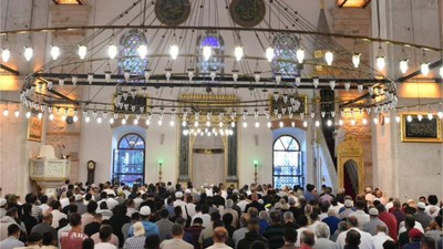 Balıkesir 6.15'te Bayram Namazını Kıldı