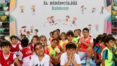 Balıkesir Eski Çocuk Oyunlarıyla Şenlendi