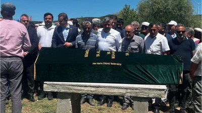 Balıkesir'de Boğulan Anne ve Oğlu Toprağa Verildi