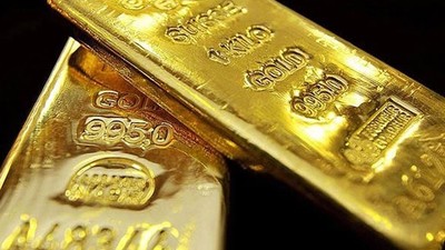 Altının Ons Fiyatı 2.464 Dolarla Rekor Kırdı