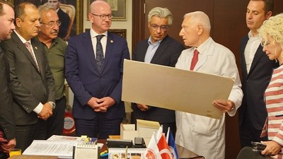 Balıkesir Protokolünden Haberal'a Ziyaret