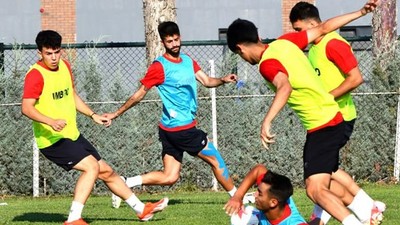 Balıkesirspor Kamp Çalışmalarını Sürdürüyor
