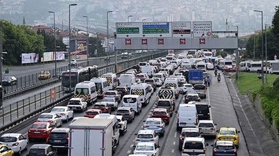 D100 Karayolunda Çalışma Trafik Felç