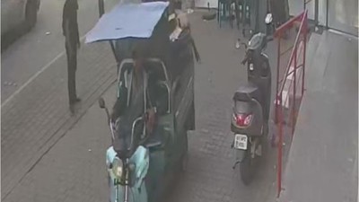 Motosikleti Sahibiyle Birlikte Çaldılar!