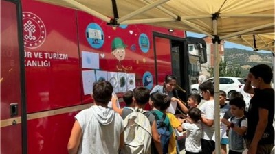 Balya'da Çocuklar Gezici Kütüphaneyi Keşfetti!