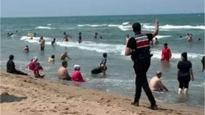Denize Girmek Yasaklandı! 3 Saatte 9 Boğulma Tehlikesi