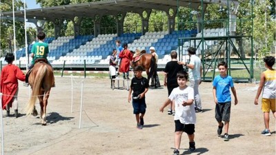 Gençler Havran'da Kahvaltı ve Ata Binme Keyfini Yaşadı